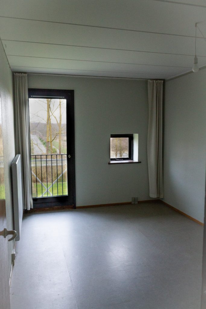 værelse // room